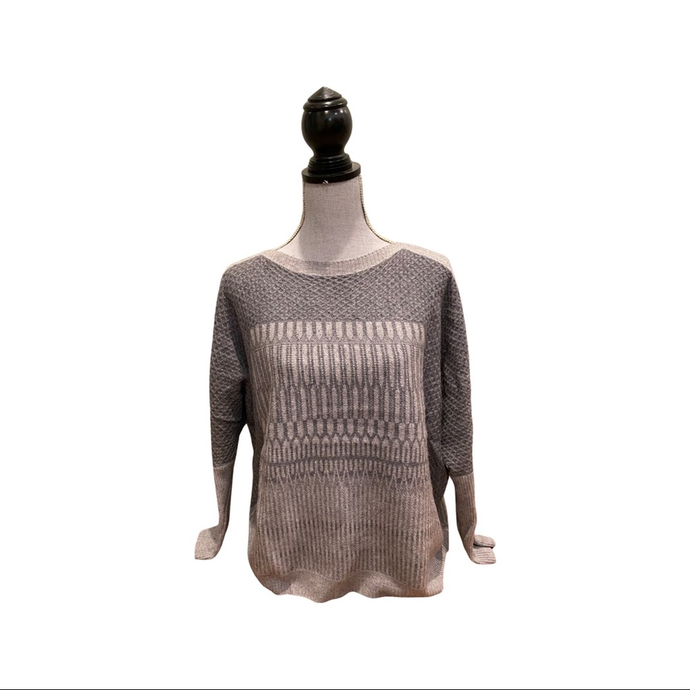 Gray Patterned Sweater - image 1